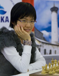 Pasaules čempione Hou Yifan (foto - http://wwcc2010.tsf.org.tr/)